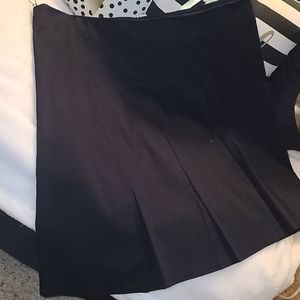 Pleaded business casual skirt